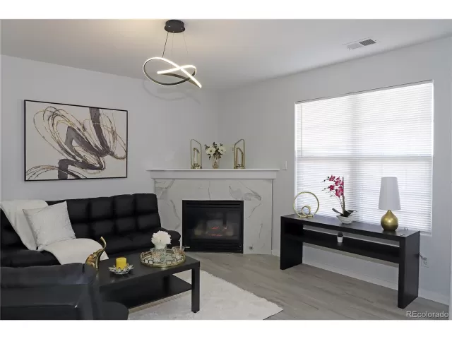 MLS: 6698161 Condo For Sale