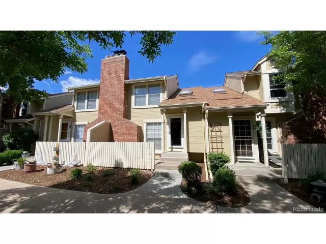 MLS: 6699917 Condo For Sale