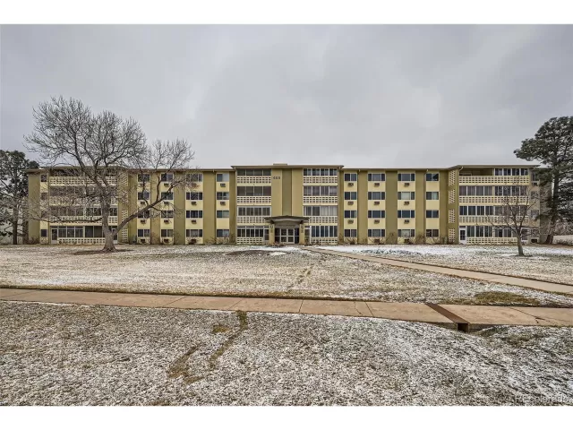 MLS: 6700221 Condo For Sale