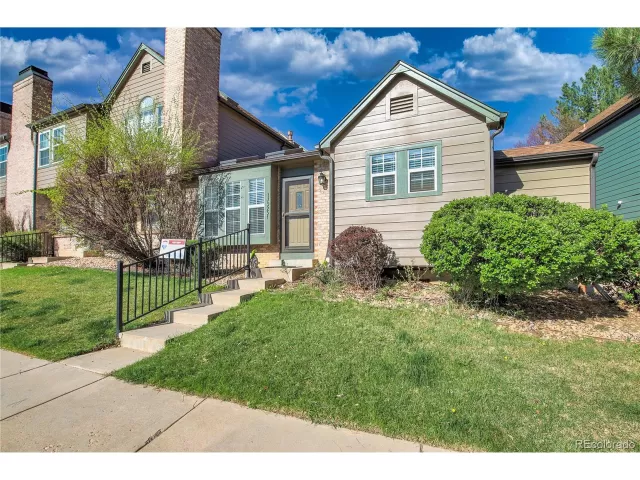 MLS: 6700919 Condo For Sale