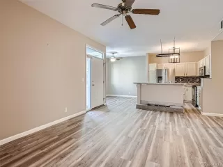 Photo #4: 6701617 Listing