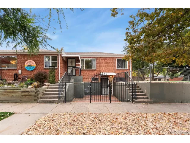 MLS: 6703014 Condo For Sale