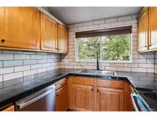 Photo #5: 6704951 Listing