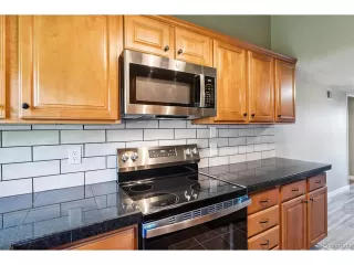 Photo #6: 6704951 Listing