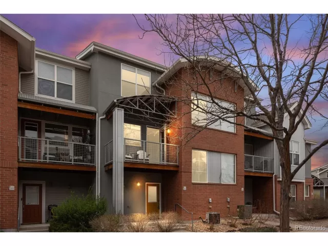 MLS: 6707987 Condo For Sale