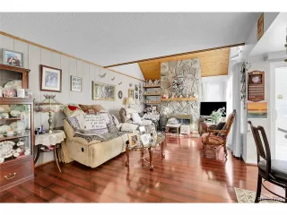 Photo #2: 6708367 Listing