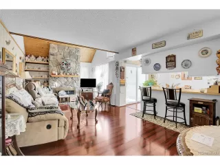 Photo #3: 6708367 Listing