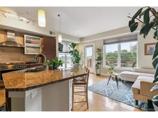 Photo #5: 6710387 Listing