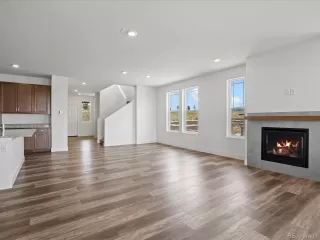 Photo #5: 6710671 Listing