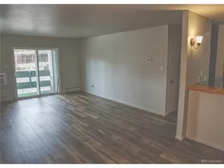 Photo #4: 6711319 Listing