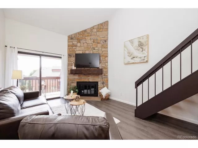 MLS: 6712476 Condo For Sale