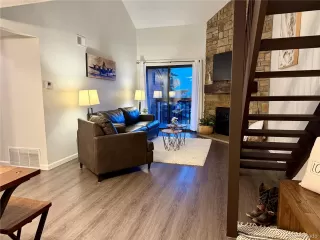 Photo #3: 6712476 Listing