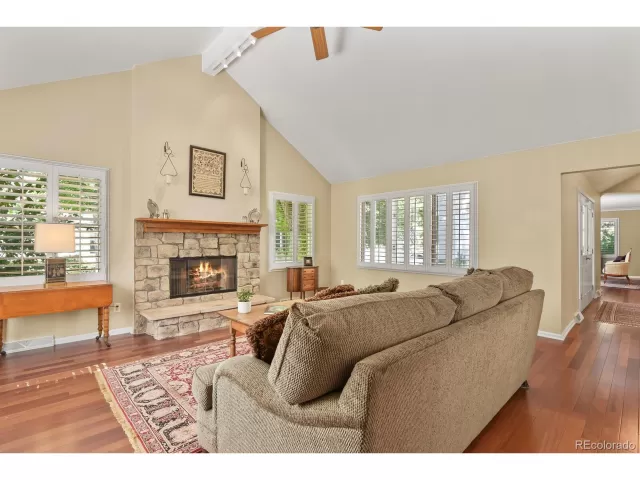 MLS: 6714709 Condo For Sale