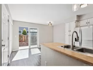 Photo #5: 6716633 Listing