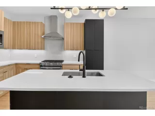 Photo #6: 6719668 Listing