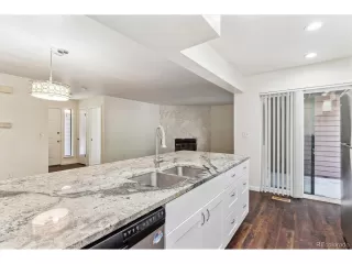 Photo #6: 6725345 Listing