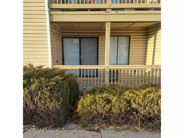 MLS: 6733131 Condo For Sale
