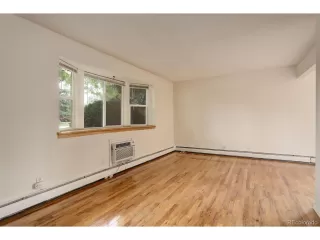 Photo #3: 6734419 Listing 