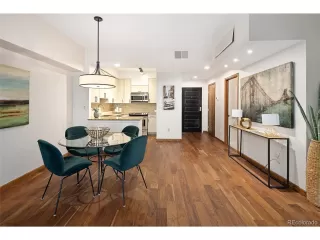 Photo #5: 6736125 Listing