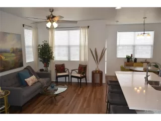 Photo #5: 6736981 Listing 
