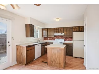 Photo #5: 6738211 Listing