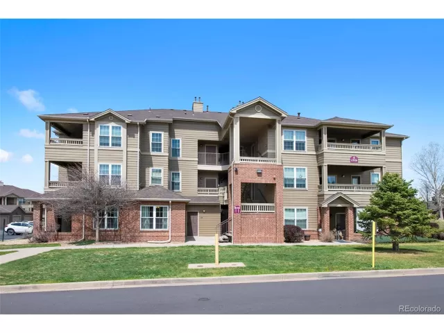 MLS: 6738480 Condo For Sale