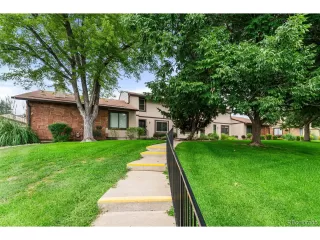 Photo #2: 6740179 Listing