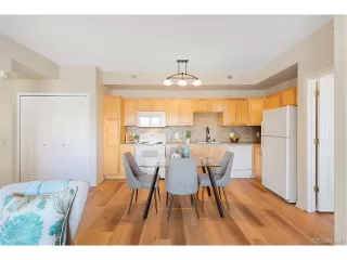 Photo #6: 6740298 Listing