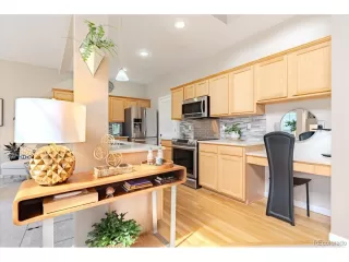 Photo #5: 6740318 Listing