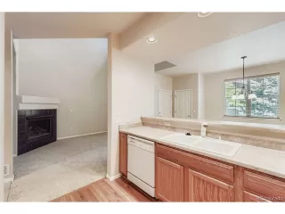 Photo #5: 6744143 Listing