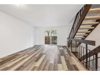 Photo #2: 6744897 Listing