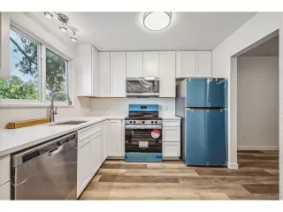 Photo #5: 6744897 Listing