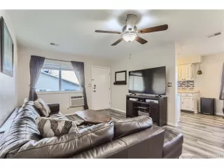 Photo #5: 6746116 Listing