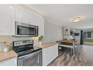 Photo #3: 6746462 Listing