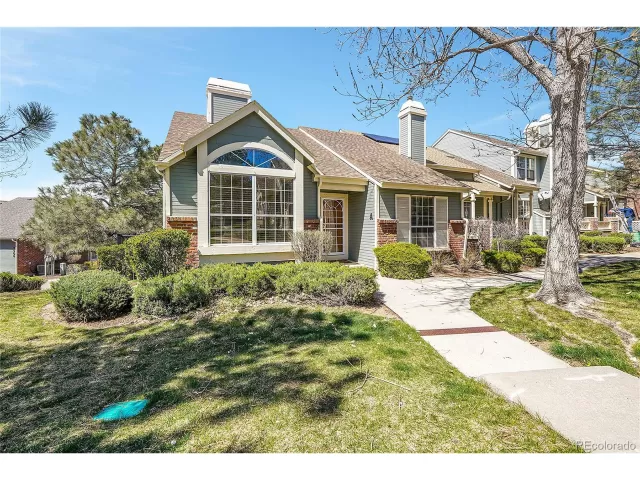 MLS: 6751575 Condo For Sale