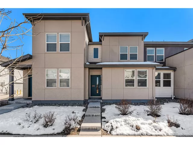 MLS: 6752219 Condo For Sale