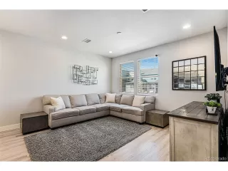 Photo #3: 6752219 Listing