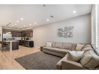 Photo #5: 6752219 Listing