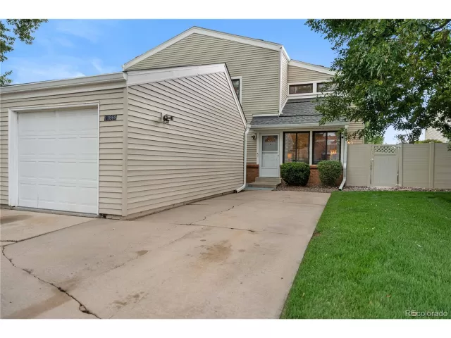 MLS: 6754416 Condo For Sale