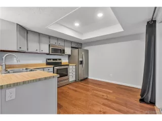 Photo #4: 6757250 Listing