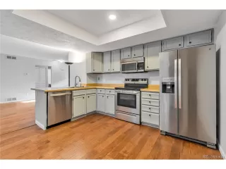 Photo #5: 6757250 Listing