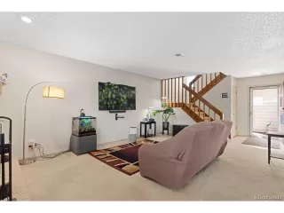 Photo #3: 6757327 Listing