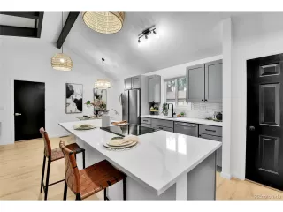 Photo #3: 6759618 Listing 