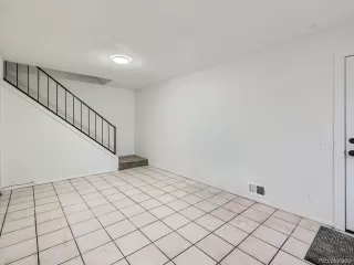 Photo #4: 6760976 Listing