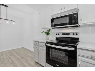 Photo #6: 6761245 Listing