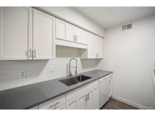 Photo #3: 6761741 Listing 