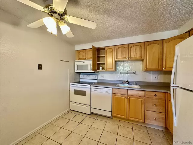 MLS: 6762561 Condo For Sale