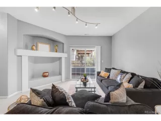 Photo #4: 6762954 Listing