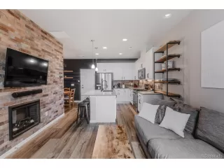 Photo #5: 6763024 Listing