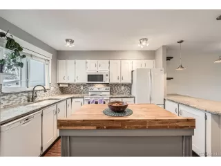 Photo #2: 6763220 Listing